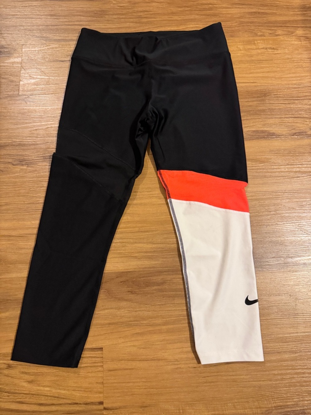 NWOT Nike Dri-fit Leggings